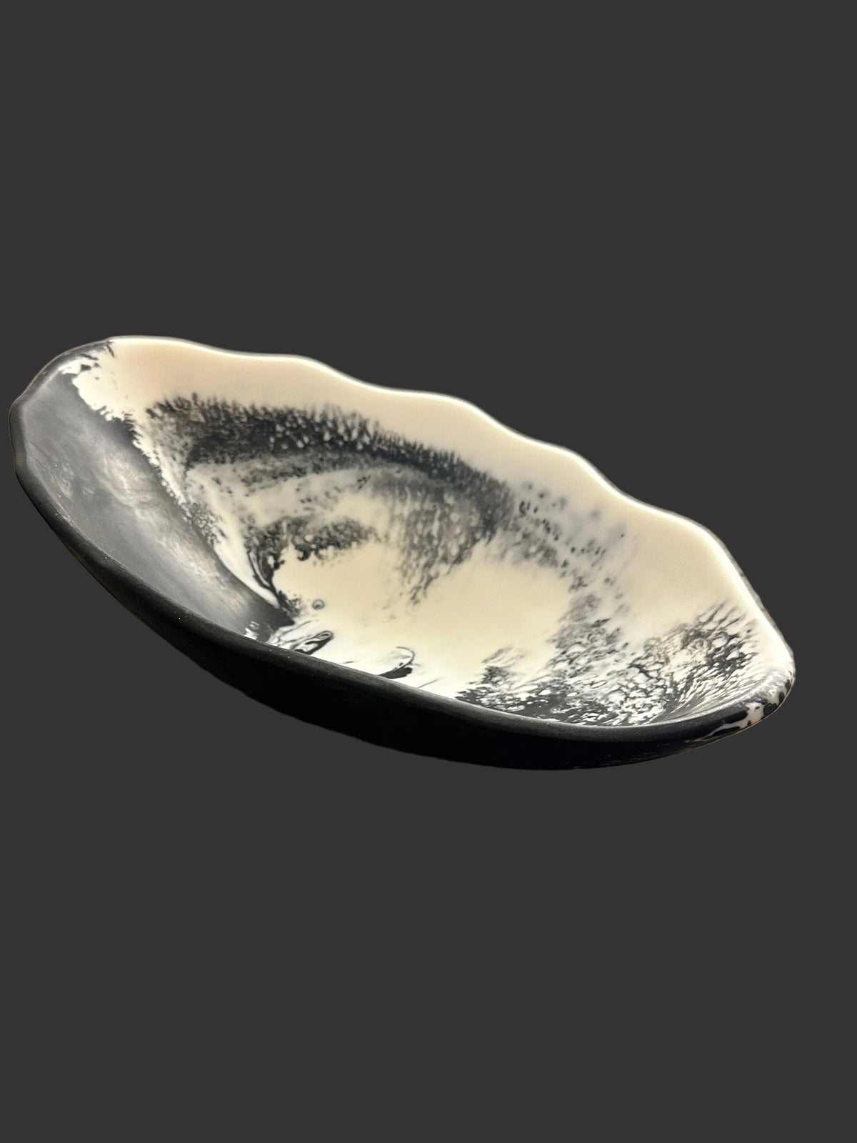 Jurassic Resin - Long Wavy Bowl 15