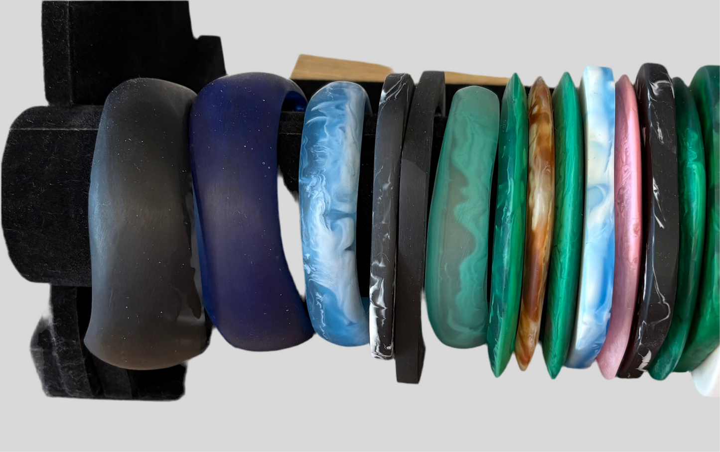 Janine's Resin - Jurassic Resin Medium Bangles